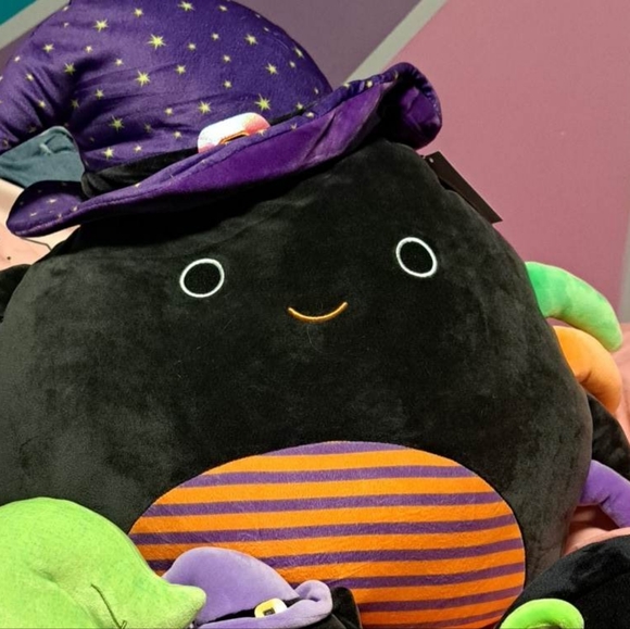 NEW Squishmallow 16" Gildie Spider Witch Halloween 2022 Exclusive Plush - Picture 1 of 1